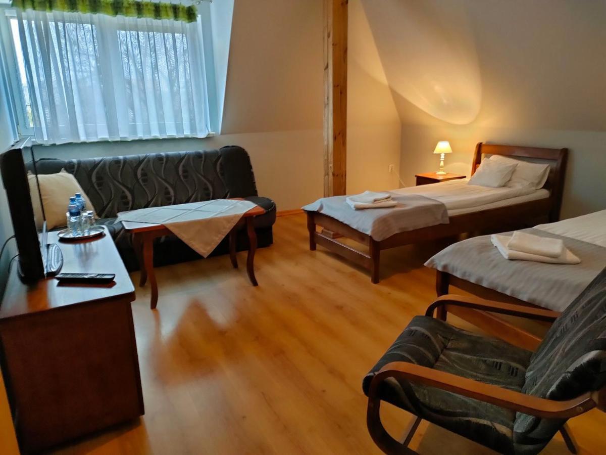 Dworek Zawadzkich Kruszyn  Exterior foto