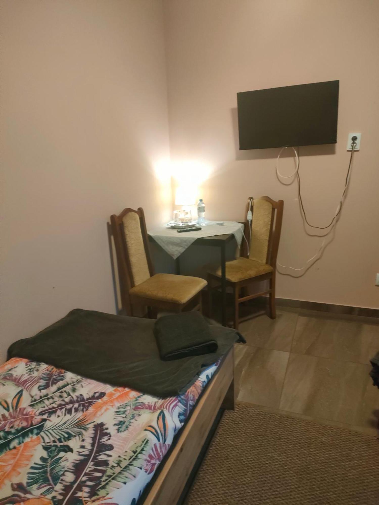 Dworek Zawadzkich Kruszyn  Quarto foto